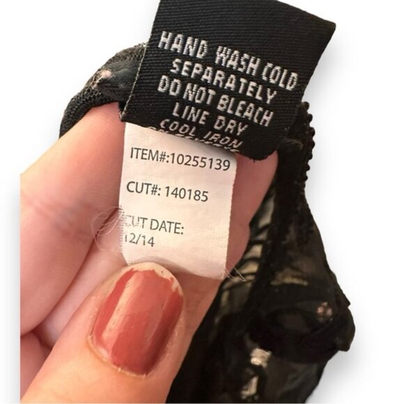 Women’s torrid 3 Black Mesh Gothic Raised Design 22 24 - Picture 12 of 12